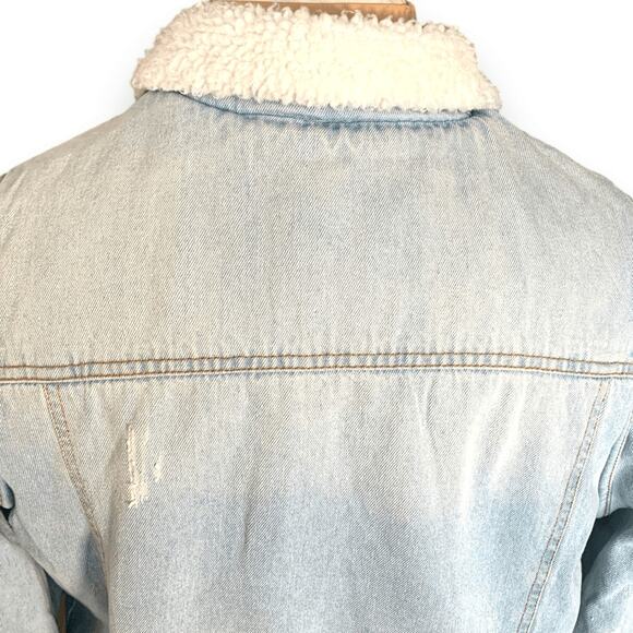 Ashley Vintage Charm Light Wash Sherpa Collar Denim Trucker Jacket Women’s XL - Picture 6 of 13